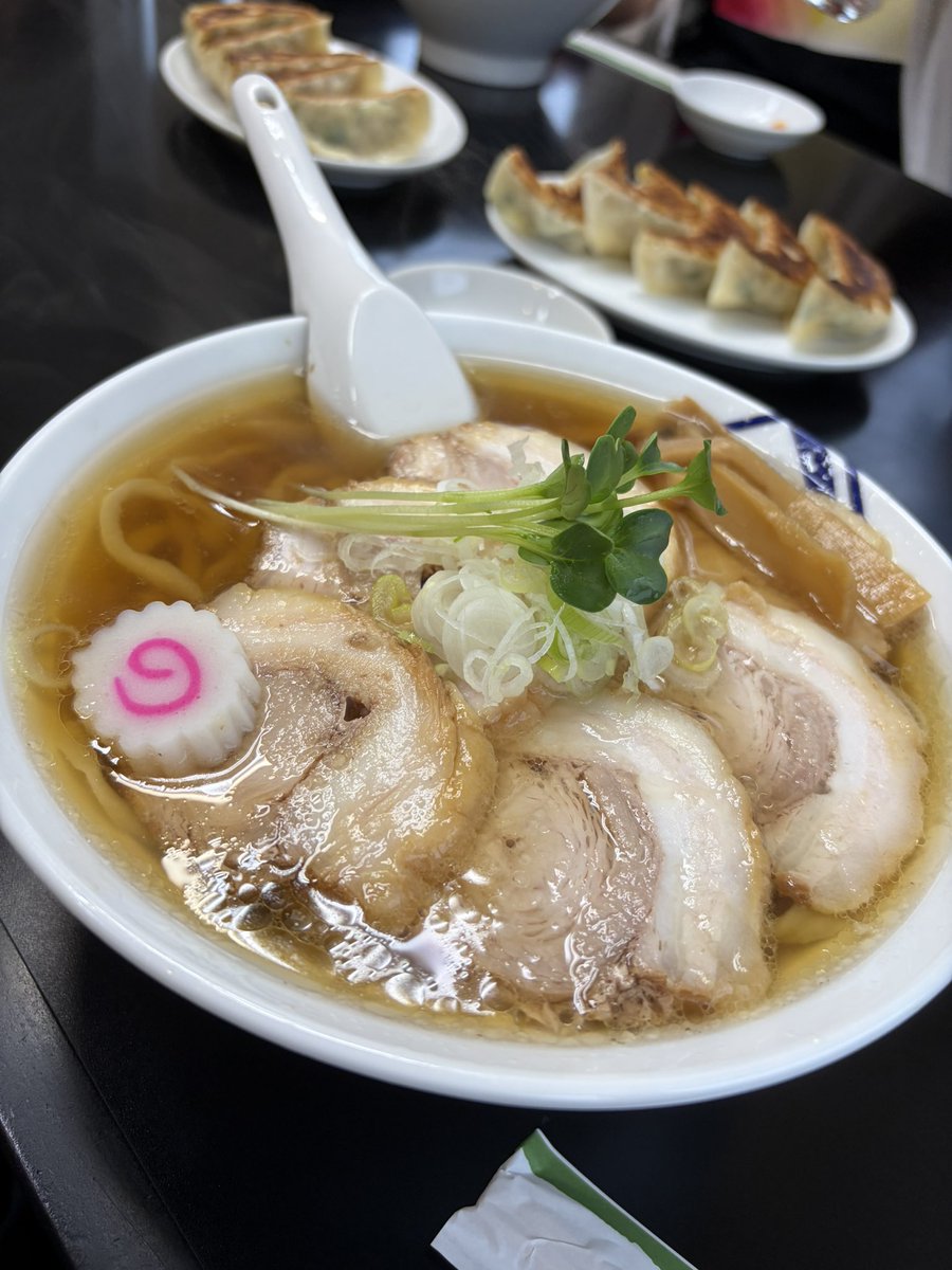 kenty3203's tweet photo. #見た人もなにか無言でラーメンをあげる https://t.co/xZWROEuh2u