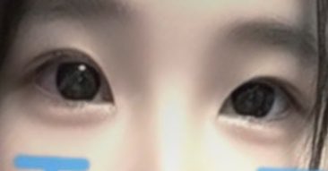 Yzi71_11's tweet photo. 지뢰계메이크업으로도커버할수없는곤지암렌즈를시켜버림 https://t.co/FZF7wJM75W
