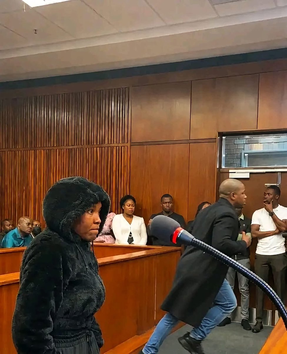 XekiHlongwane's tweet photo. Gagash AKA “AmaSweet amaningi” wish he could just disappear 🫠 from the court proceedings after hearing new allegations against his wife 😬