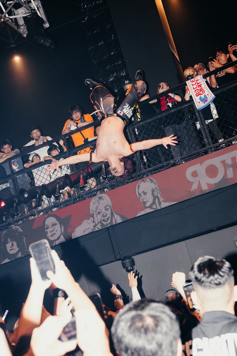 FUCKshima's tweet photo. 🦍ゴリラホールを🇯🇵版ECWアリーナにしたかったんすよね！！！
#ロットンフジタ https://t.co/MWUjSkHI6W