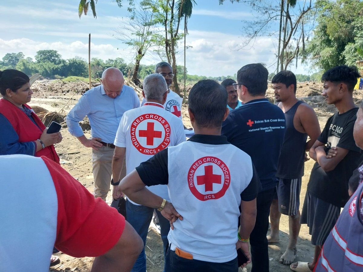 ircsasb's tweet photo. IRCS ASB staff &amp; volunteers are on the ground in Jorhat and Sivasagar, supporting flood-affected families with relief and rehabilitation efforts.

Grateful to @ifrc and @ICRC_nd for standing alongside us—assessing needs &amp; supporting relief.

#AssamFloods  #IndianRedCross #ifrc https://t.co/zGUzFMmGnM