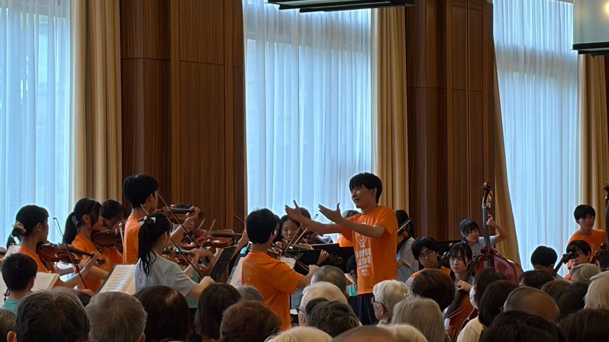 Riku_Okamoto_'s tweet photo. 昨日今日はスーパーキッズ・オーケストラとの演奏会でした！僕にとって恩師である池田明子先生編曲の展覧会の絵を中心に、白熱した演奏会になりました！
今日で2026のメンバーとはお別れ🥲
来週末の兵庫芸文での演奏会、素敵なものになりますように！ https://t.co/G2XKU4mRAv