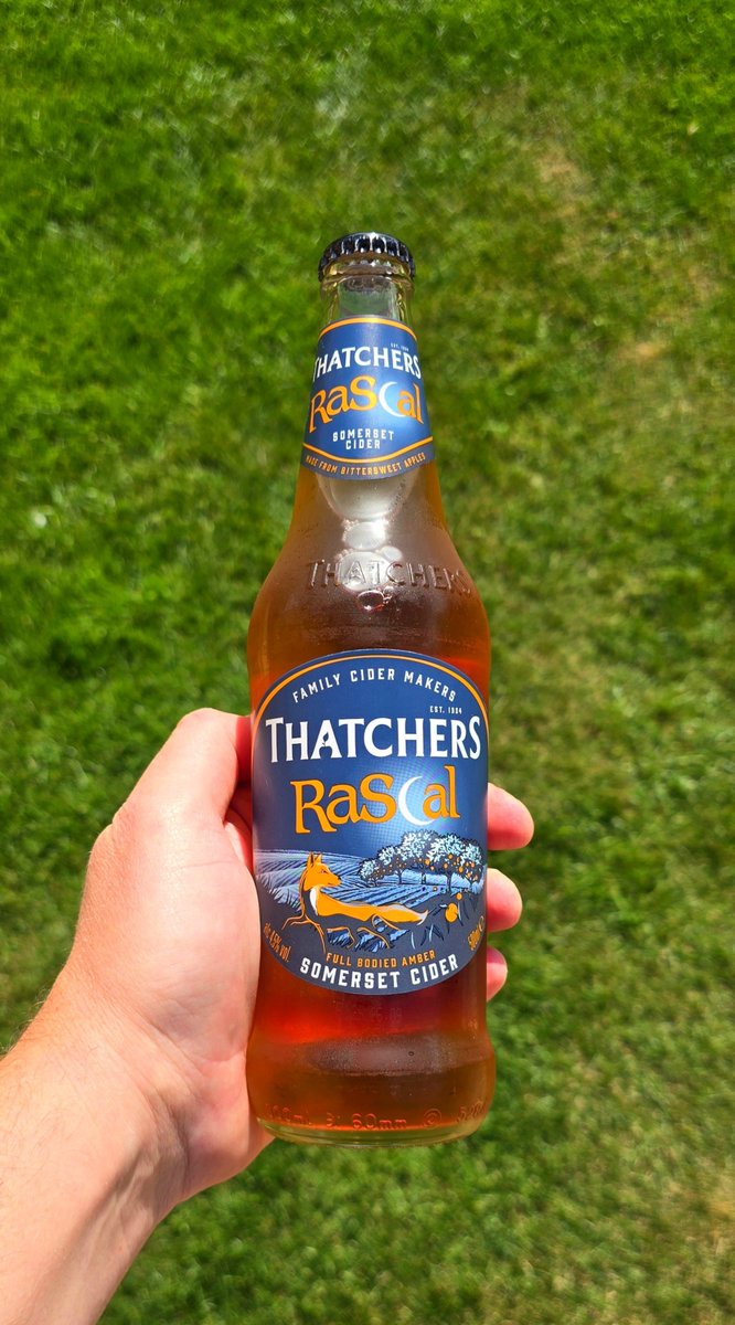 PintsBeauty's tweet photo. Summer Cider Feature ☀️

Mate, these just keep getting better and better. I keep using the words 'easy to drink', but that's exactly what they are!

We don't need to bore you with tasting notes and explaining every flavour, just go and try them for yourselves and come back to us. 

One thing I LOVE about the Thatchers range is the variety. There's genuinely something for everyone, and for us, they really are the best at it 🍎