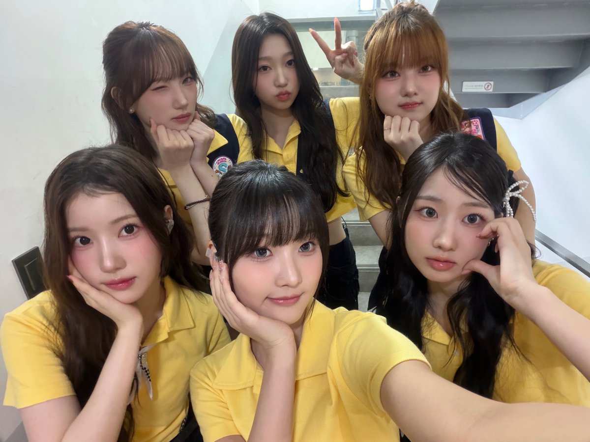 USPEER_official's tweet photo. [📸] #USPEER_DAY | 260821
⠀
USPEER 1st MINI ALBUM [BITE DISTRICT] 발매 기념 스페셜 미니 팬미팅
⠀
#USPEER #유스피어
#WICKEDGAME #USPEER_BITEDISTRICT https://t.co/sOZCyx5HP2