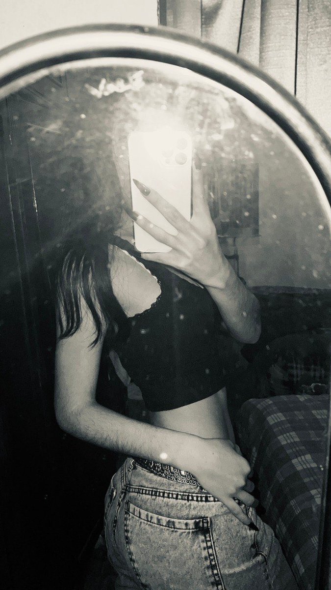 amy_slay32's tweet photo. flash went crazy https://t.co/pc0EKh0Stj