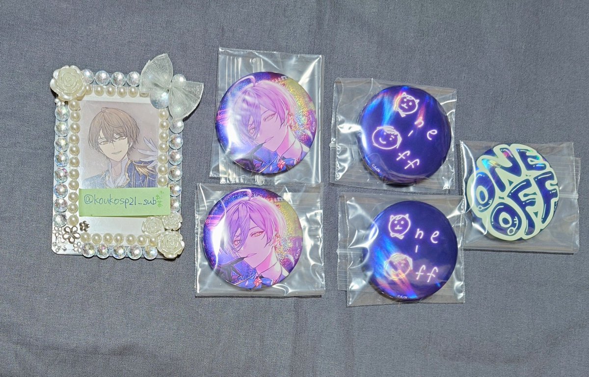 koukosp21_sub's tweet photo. 【交換】3SKM 1st LIVE  One-Off 缶バッジ

【譲】画像1枚目
【求】画像2枚目 （❤各1）

22日現地手渡し交換または郵送にて。
検索からもお気軽にお声がけください。 https://t.co/S5M5ytcgoO