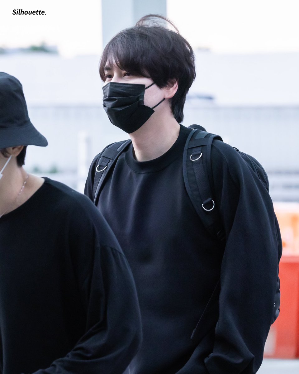 cloudsilhouette's tweet photo. 🐧

𝟤𝟨𝟢𝟪𝟤𝟣 ɪᴄɴ ᴛᴏ ʜᴋɢ🇰🇷

@GaemGyu 

#규현 #kyuhyun #조규현 https://t.co/QfQDokxpfN