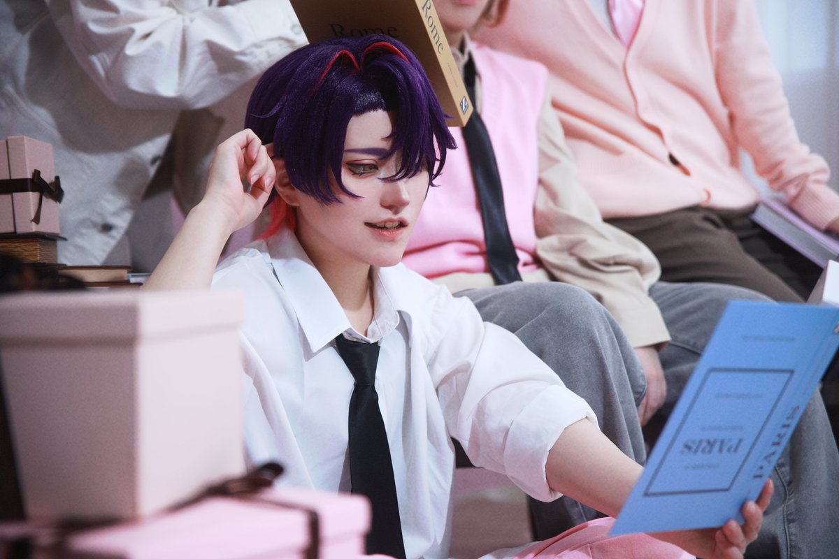 kudokimatuuu's tweet photo. 【コスプレ/🌈🕒】ᴠᴏʟᴛᴀᴄᴛɪᴏɴ
.

　　　 𝑆𝑒𝑎𝑠𝑜𝑛𝑠 𝑜𝑓 𝐿𝑂𝑉𝐸 ❔🩷

꧁ ──────────── ꧂

　　🍝🍷　🦉🎻　♦☕️　📄

　　　　　p.@hinase_20 https://t.co/JHYPbsQHpK