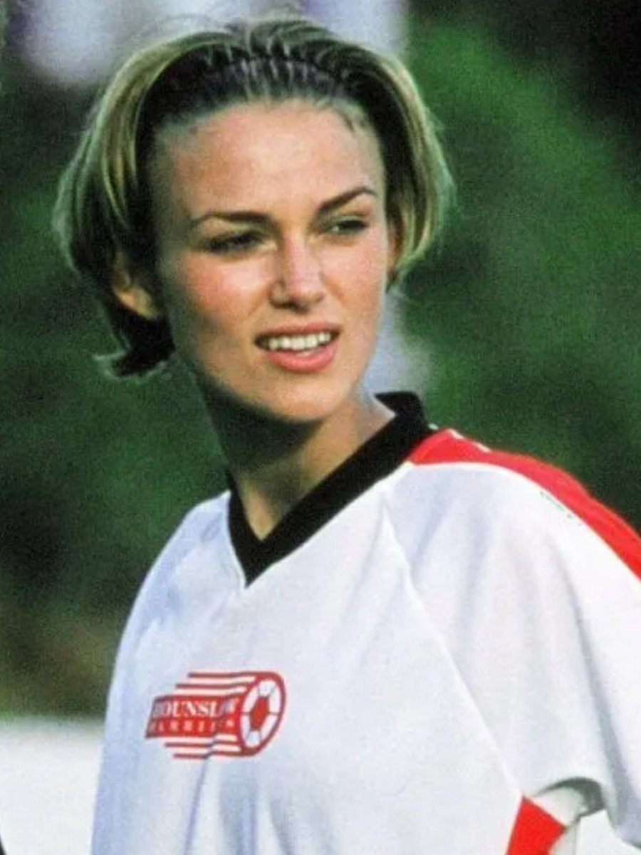 BastienFachan's tweet photo. Carlos Alcaraz as Keira Knightley in Bend It Like Beckham (2002) https://t.co/O3cVyEklb7