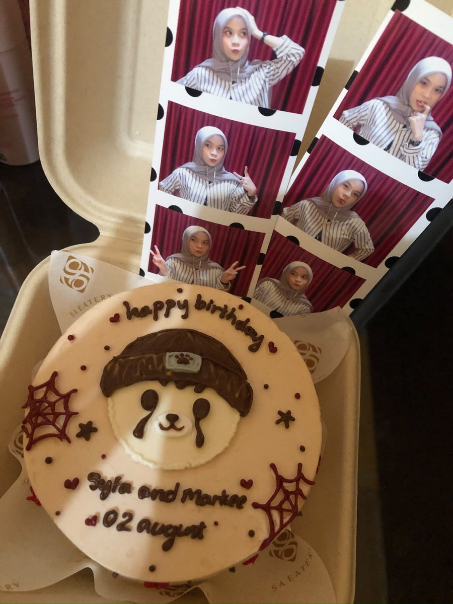markparkerlee's tweet photo. just wanna post my birthday cake disini karena pas tanggal 02 kemaren belum bisa login akun 😇😇 https://t.co/0nFpjYWp5V