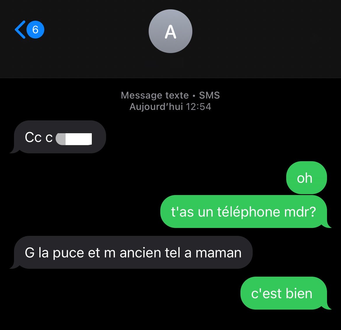 hoshi0ol's tweet photo. ma sœur la 2011 a enfin son premier téléphone elle m’a envoyé un msg my sheyla https://t.co/kuXo2Paflk