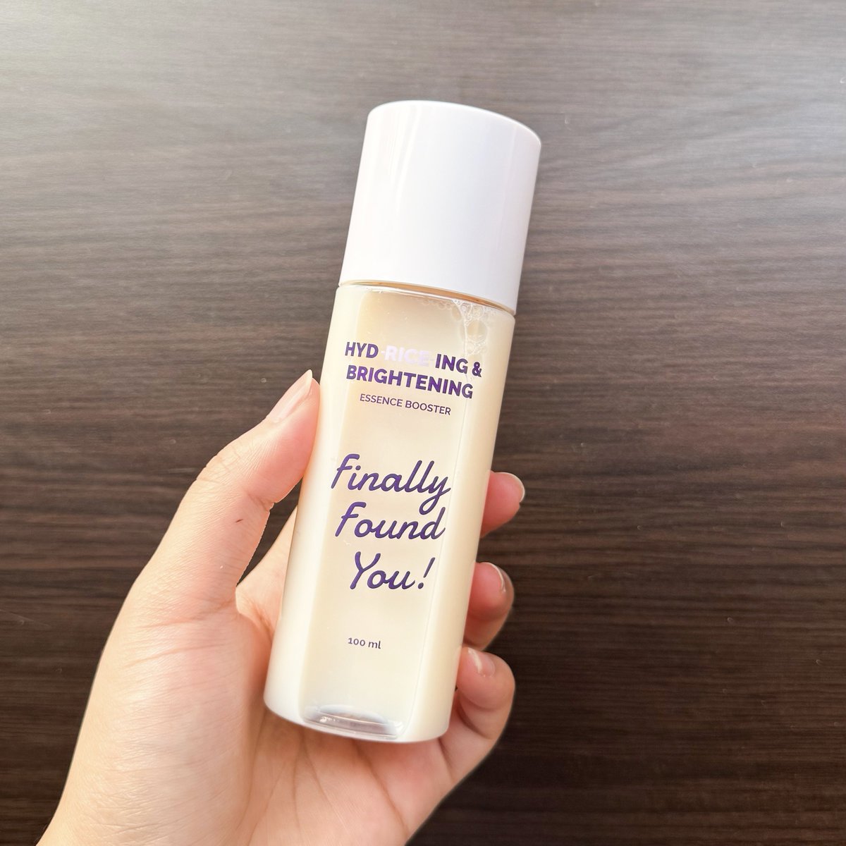 nanaspineapel's tweet photo. MUST HAVE SKINCARE FROM LOCAL BRAND 

Gak nyangka hasilnya bakal sebagussss ini...🥹🤍 https://t.co/VvfpcC1DBS