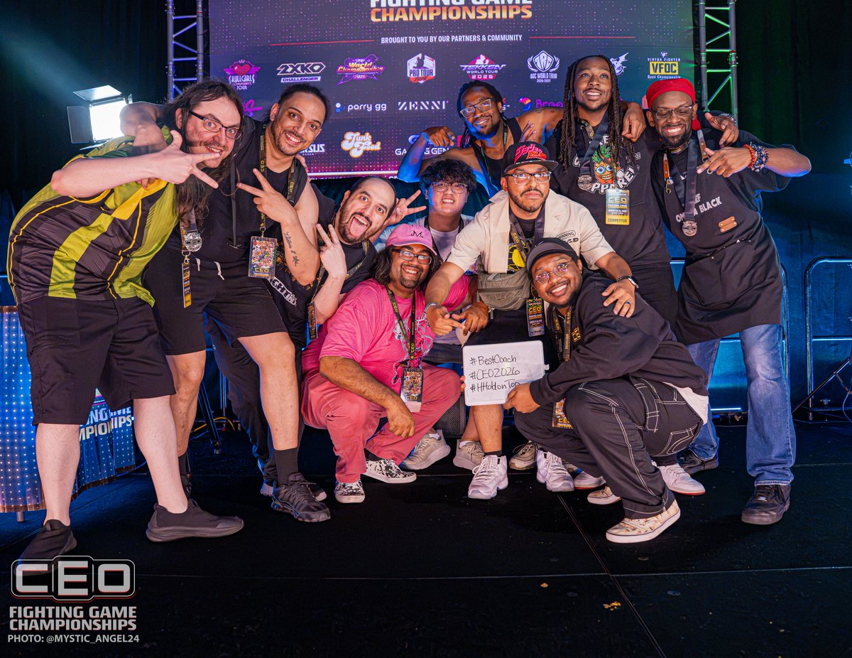blackmanpackn's tweet photo. Another amazing year of Def Jam FFNY! Shoutout @Mystic_Angel24 for the photo @goku_somedude2 @Dripsugeki @omega_blackFGC @allcapskuma @TheGatekeeper24 @Kitana_Prime @JoeyBagODonuts8 bsig and Tien @CEOGaming https://t.co/FUJncFiRvE