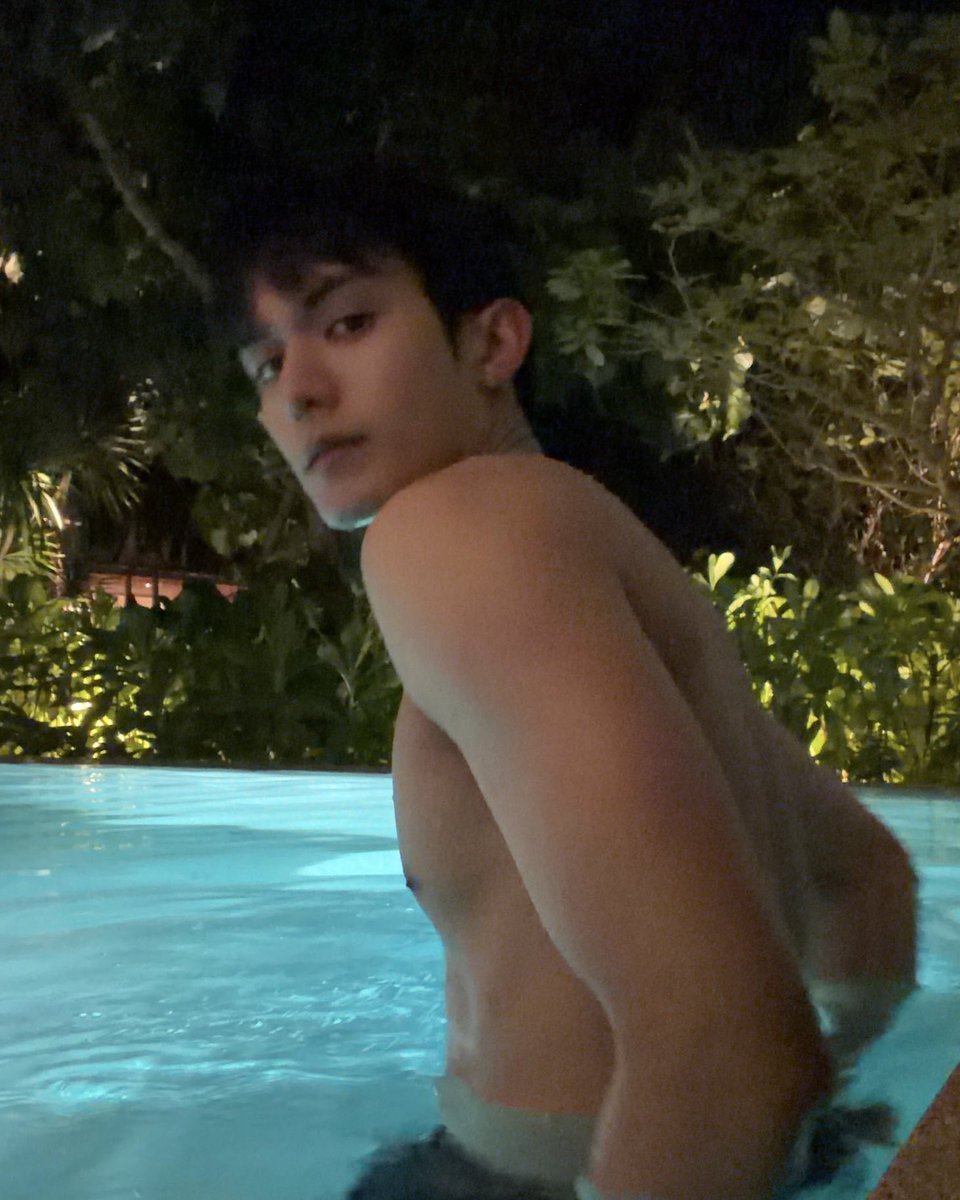 tlepaew's tweet photo. oh inject it🚬 https://t.co/AekjTDhkhK