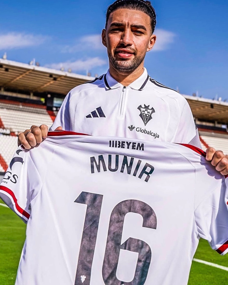 eurofootcom's tweet photo. 🚨🇲🇦 𝐎𝐅𝐅𝐈𝐂𝐈𝐀𝐋 | La Liga 2 side Albacete have signed Munir El Haddadi (30) on a FREE transfer. ✅ 

The former Barcelona academy graduate returns to Spain after spending a year at Iranian side Esteghlal FC. ✨ https://t.co/iqDp9JdoNR