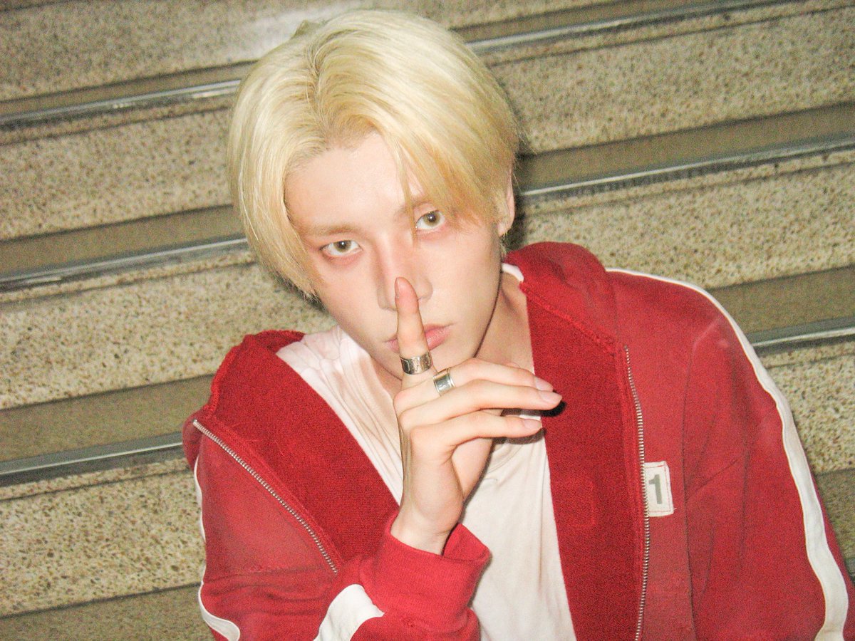 jongseongisle's tweet photo. JAKE you are soooo !!!!!!!! https://t.co/CbRFGazEHE