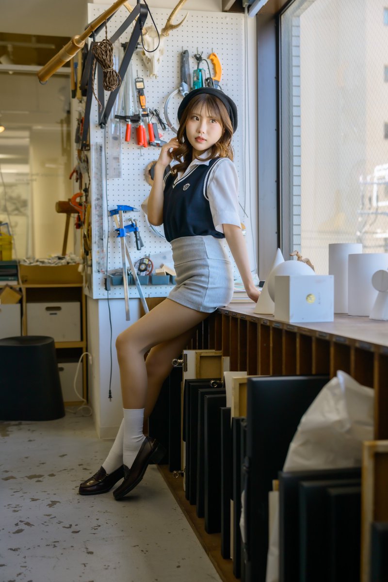 transparent5245's tweet photo. 20260530
美浜しおんさん @4io__on12

月と猫の写真室　美術学校企画
@thukinekophoto https://t.co/mxBtlKha6A