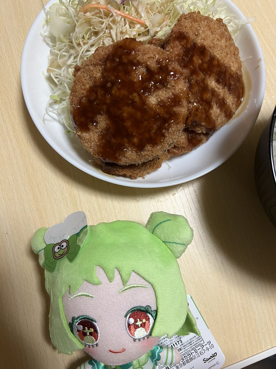 yomaro___0128's tweet photo. 金曜日だけに
フライで
Friday～🤙🏻
ナンチャッテ😛😆🤣
オッチャン構文……⁉️😂💣

ファンキーに https://t.co/PBvNLKV5a7
