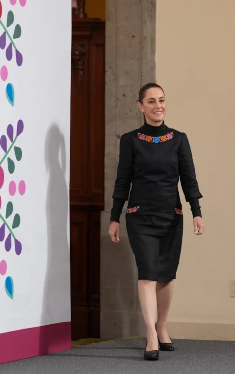 ZoR86911's tweet photo. @Claudiashein El mejor remedio es el descanso, cuídese mucho querida Presidenta, recuperese pronto, muchas bendiciones y mucho amor para Ud. !!! 🥰🥰🥰❤️❤️❤️💕💕💕💚🤍❤️🙏🙏🙏🙏🇲🇽🇲🇽🇲🇽 https://t.co/zyxr1R2R9z