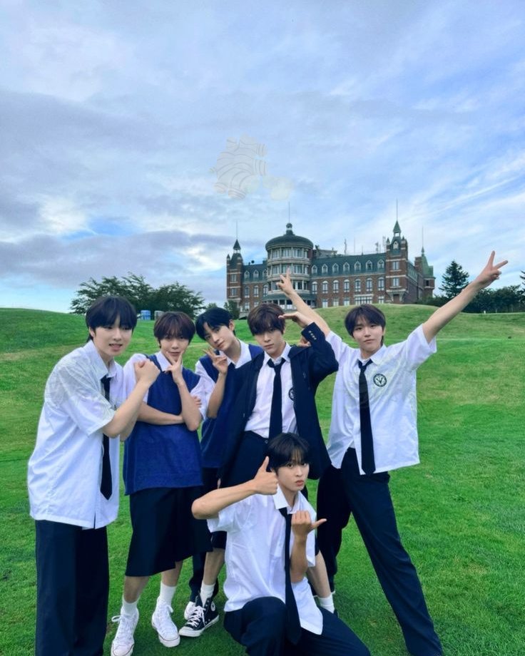KangkungJaehee's tweet photo. Round 1

Okay silahkan mencari yaa, disini ada 3 items ;) Sampai 19.50 https://t.co/T6MGvm1Hgg
