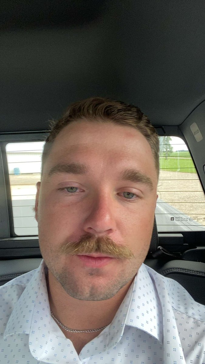Ltown_Orioles's tweet photo. Final #DrafteeTweet is our first pick and J-Ho’s college boyfriend @jackhoward1133 from @SHsaints. These guys will be spending the night before Sundays game at a fellow #BethanyBlowie wedding and sharing a hotel room. (1 twin bed allegedly) #SlapDickJack #Jackjackjack #NoAI https://t.co/8UVWXWfLfe