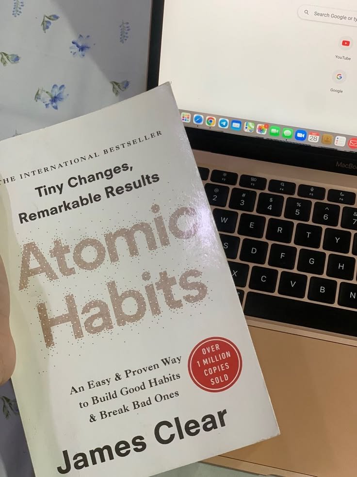 _Adv_anshu's tweet photo. Kon kon padh chuka h 👀
.
.
.
#book #work #workingenough #readingbooks #hobby https://t.co/brJDcXaqaV