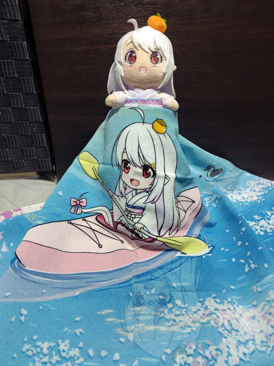 Katou0715T's tweet photo. #LeLien さんから、クラウドファンディングのリターン品の風呂敷が届きました😊
大きくて素材もいい感じで触り心地も良き♪
しっぽみたいなやつも可愛いですね〜🎀

 #おたねちゃん
 #東郷池 https://t.co/fYVEmiQ64i
