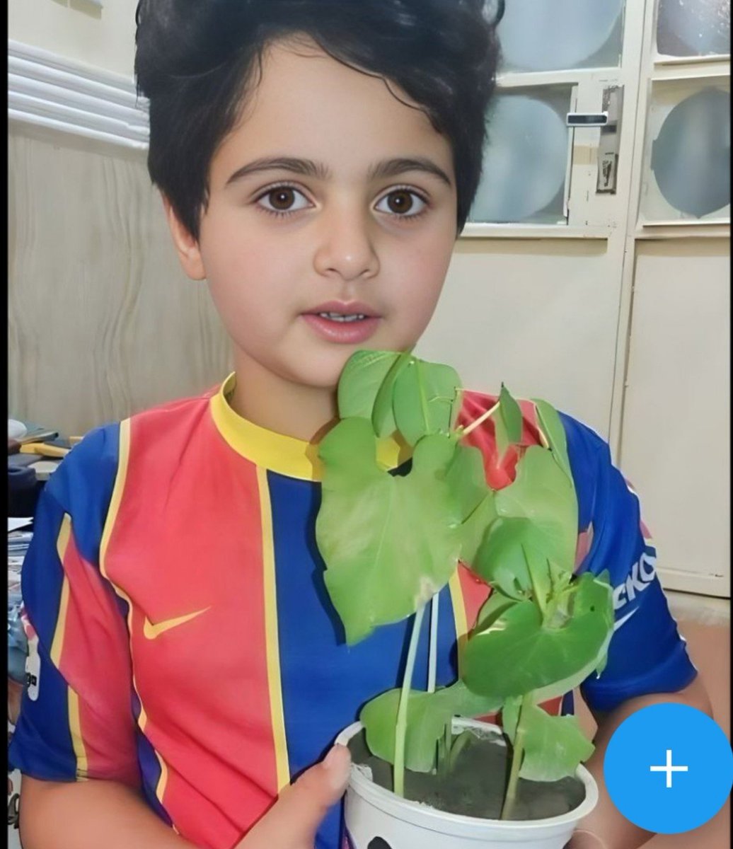 PNazipo58940's tweet photo. از او بگو به دنیا......
#کیان_پیرفلک https://t.co/8UTLpOpLPu
