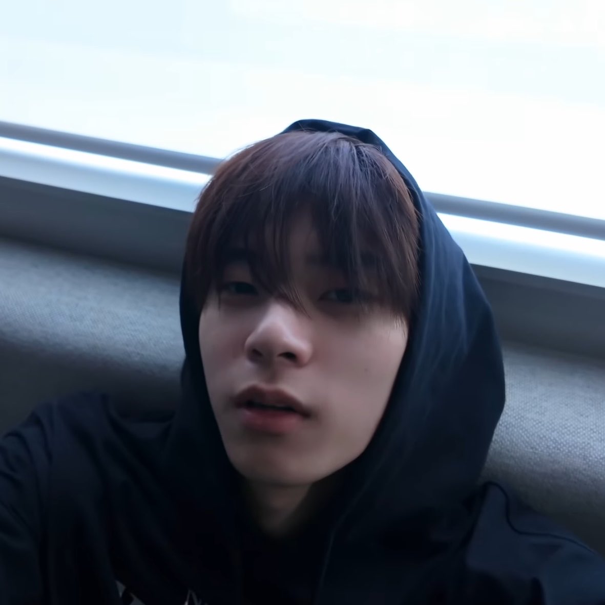 i3baebyou's tweet photo. หนุ่มตี๋โอตาคุหล่อ ๆ บ๊อง ๆ เบียวนารูโตะ ใส่แหวนวองโกเล่ https://t.co/bxYi15YjJu