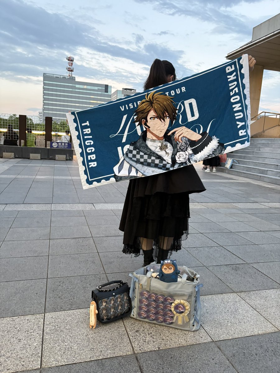 Hoshi7_ur's tweet photo. 4WJ楽しかった…😭
夢のような時間でした…
ありがとう十！大和さん！トウマ！神ファンサ最高でした、泣きました😭😭😭 https://t.co/LOZNULp6A4