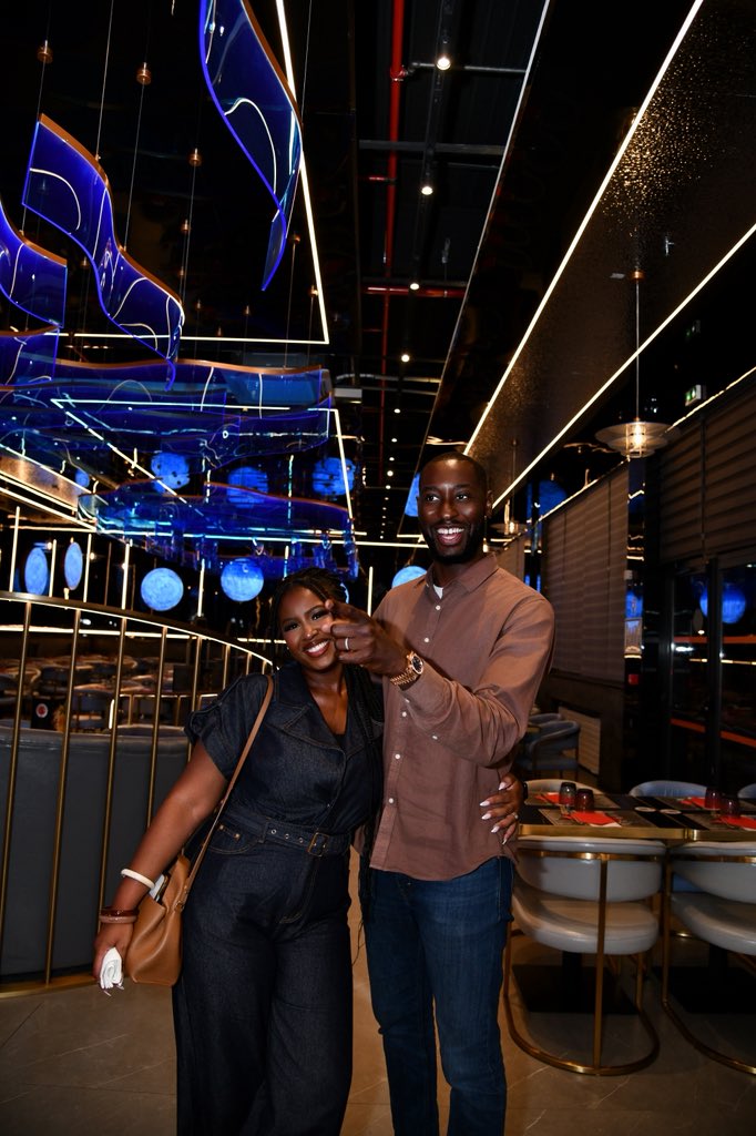 Desrt_Igol's tweet photo. Ta douceur, la paix que tu es et ta loyauté font de toi mon seul repère. Merci pour tout ce que tu es. ❤️ Reconnaissant pour toi, chaque jour Mrs Miaks 💍✨ https://t.co/PkyGO1UFyi
