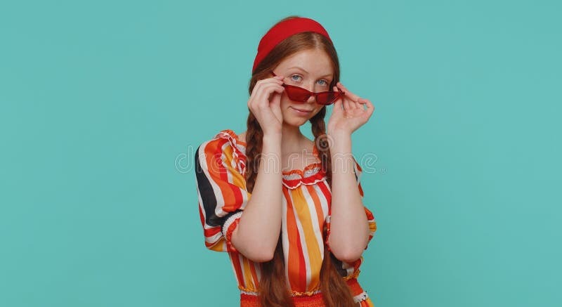 LoriMaskwm's tweet photo. Maybe Sheldon should try another language... just saying... I'm worried about that monkey 🙈🙉🙊🤣🤣 https://t.co/CXI7iqpcFI