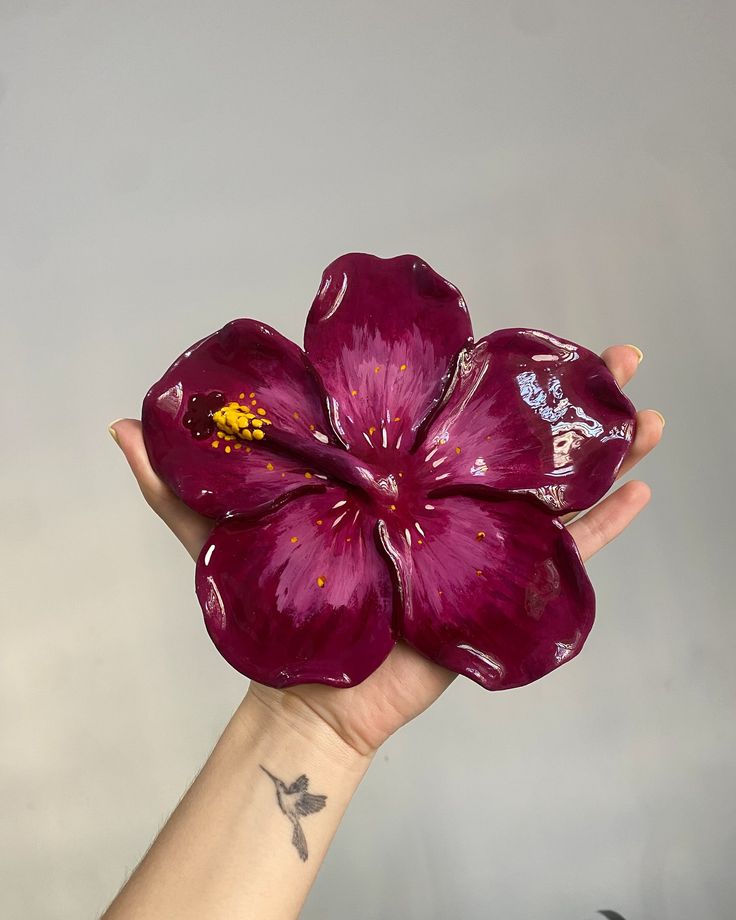 Vibranica's tweet photo. flower plate https://t.co/iirvedj4XA