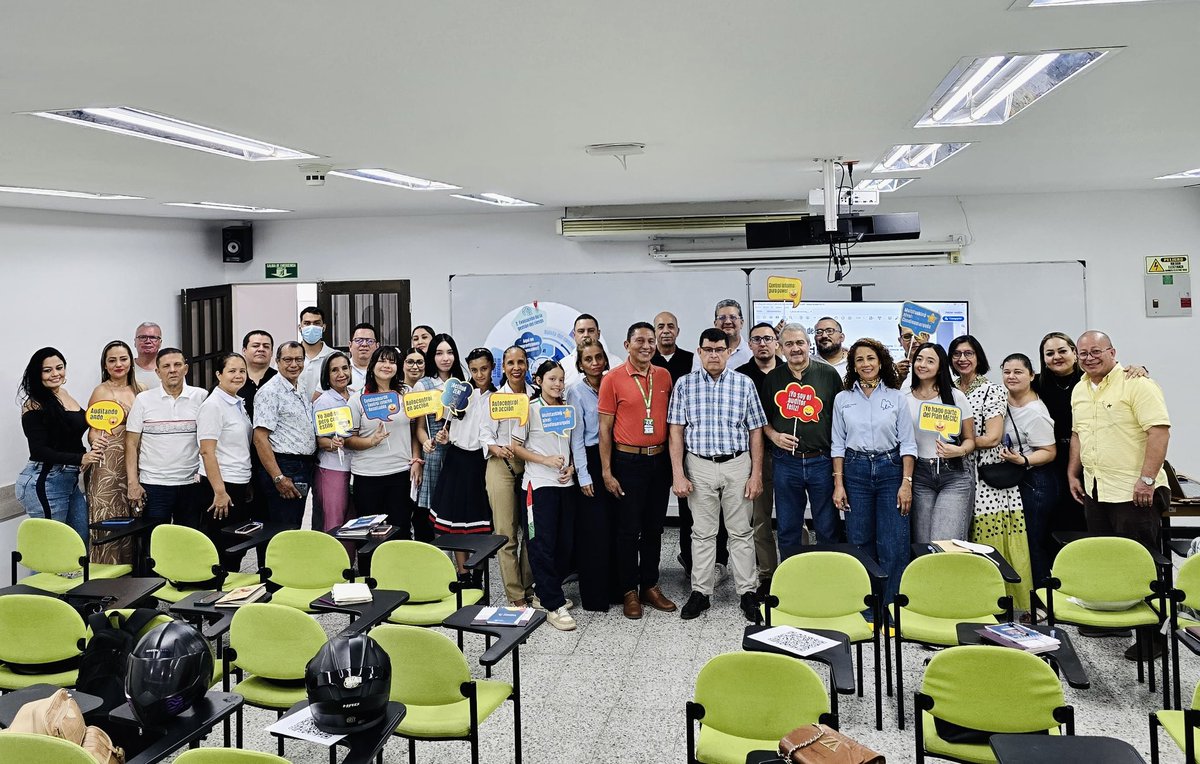 ControlIntCund's tweet photo. 📍🛡️ En el marco del Plan de Cercanía Popular #AndoCumpliendo, la Ruta del Control: Control Interno, Tu Aliado Estratégico llegó a la Provincia del Alto Magdalena.

🤝Girardot, Agua de Dios, Guataquí, Jerusalén, Nariño, Nilo, Ricaurte y Tocaima, junto a E.S.E., entidades descentralizadas, rectores, contraloras escolares y servidores públicos, hicieron parte de esta jornada.

🔎 Un espacio para fortalecer el control interno, el control social, la transparencia y el cuidado de lo público, promoviendo el aprendizaje y el intercambio de experiencias.

💙 Gracias al Alto Magdalena por sumarse a esta ruta y apropiar #AndoCumpliendo como herramienta de gestión y control social.

#ControlInterno #TuAliadoEstratégico