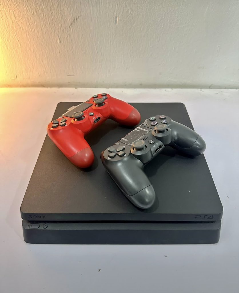 talkergamestore's tweet photo. I sell PlayStation video games send a message if you are interested 

Blord https://t.co/MfuoWACufb
