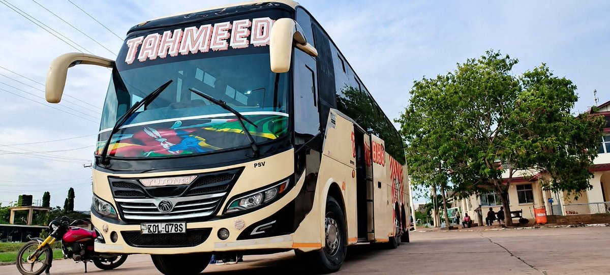 anj_116_'s tweet photo. Daktari ya Wanawake! Look at the registration number of the bus. KDL 078S. Frame One. The bus was deployed on the Mombasa-Dar route via Tanga. Served crossborder clientele. 37 seater in a 2*1 seat configuration. 

Frame two is the same bus. KDL 078S. This time it's a 49 Seater on a 2*2 Configuration. It was the second bus from Malaba enroute to Mombasa. Its serving a different clientele. 

Do you know who a fool is? Its the one that sees the bus and refuses to board because it served crossborder clients.