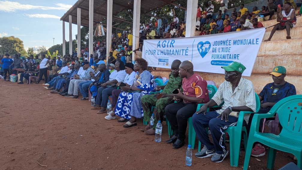 OCHA_CAR's tweet photo. 📍Bria, Yalinga, Oundja-Kotto
Quand l'assistance parvient jusqu'à ceux qui en ont besoin, c'est grâce au courage d'acteurs humanitaires qui s'exposent chaque jour pour sauver des vies. À eux, notre profonde reconnaissance et notre hommage. #JournéeMondialeDeLAideHumanitaire https://t.co/zrPy8vtgK7