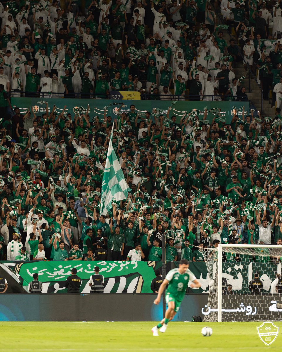 awbtal's tweet photo. #السبت_جمهورك_يشيلك

لما تشوف لاعب حب #الاهلي يجري في دمه ومستعد
يقاتل على كل شيء من اجل اسعاد الجماهير وحتى الان
ماحجزت ؟ فعظم الله اجرك في اهلاويتك 

للاهلي جينا 💚
https://t.co/JBckPmWKT7 https://t.co/4yeg2kQm1m