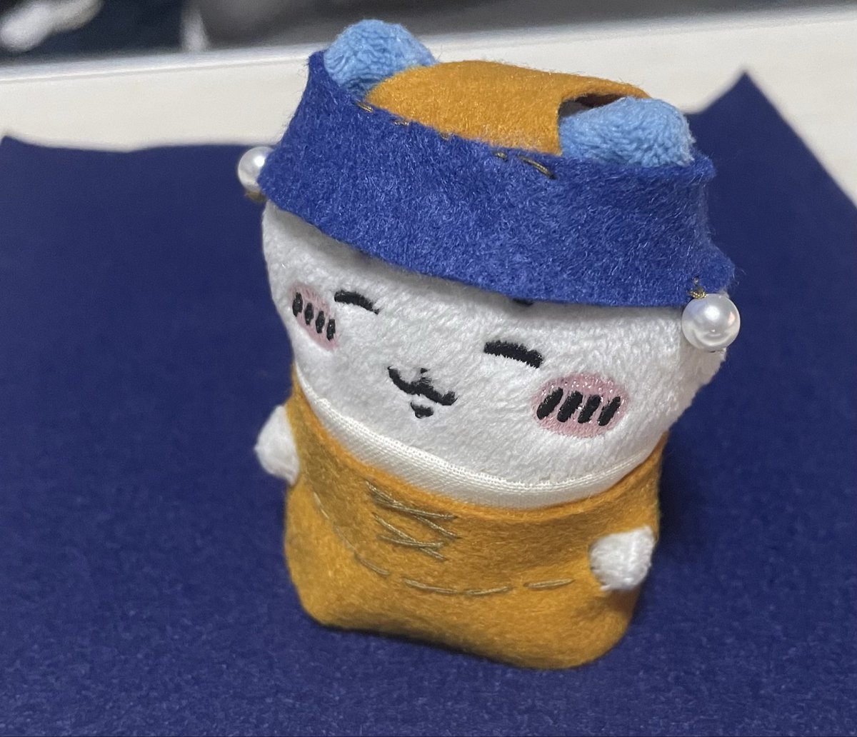 brnstsikakatan's tweet photo. 真珠の耳飾りのハチワレ https://t.co/HeTjsVkqmc