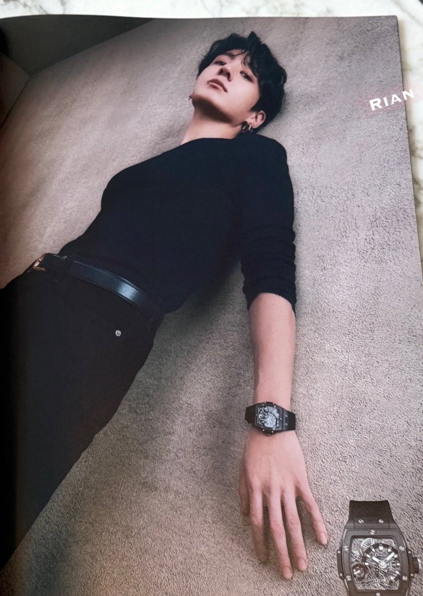 dailyjkpraise's tweet photo. New unseen photos of Jungkook for Hublot via LUXURY fashion magazine https://t.co/1fDwhKlqr6