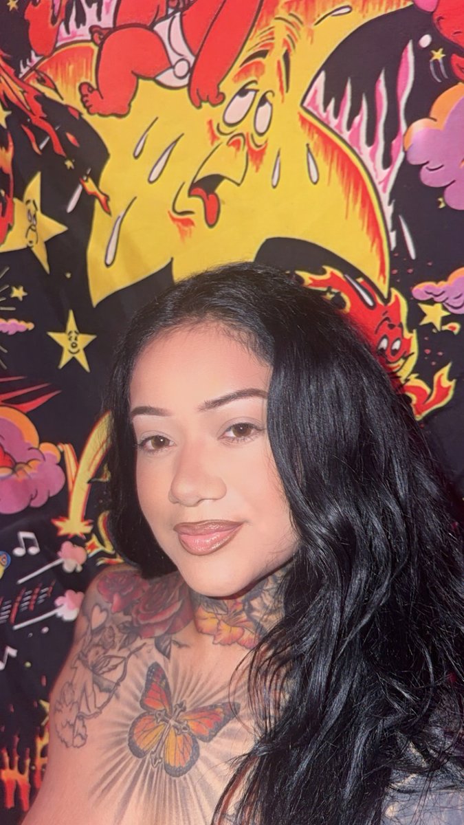 AveryValeLive's tweet photo. Hey Guys! I'm now LIVE on @Stripchat. Come play with me! 😈 #stripmenow #stripchat #stripchatlive 👉 https://t.co/rTmVi0Q2cj https://t.co/Gn5kl1jxpY