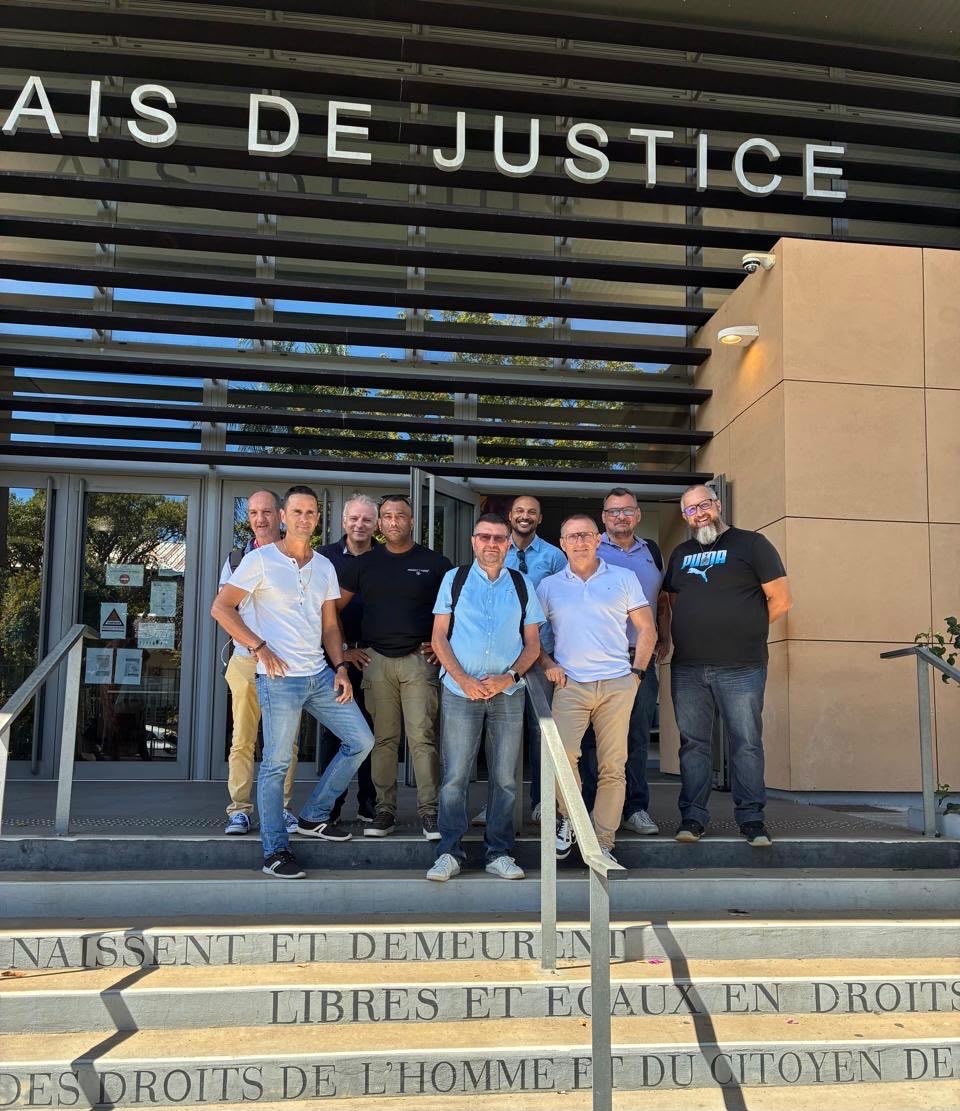 SyndFoJustice's tweet photo. Ce vendredi, les délégations nationales FO Justice – SDGF et FO Justice – Action sociale, accompagnées de nos représentants régionaux, ont visité ensemble le tribunal judiciaire et la maison d’arrêt de Saint-Pierre.

Sur le volet action sociale, les personnels ont été informés des aides ministérielles et interministérielles.

Merci aux collègues du tribunal et de la maison d’arrêt de Saint-Pierre pour leur accueil et la franchise des échanges.