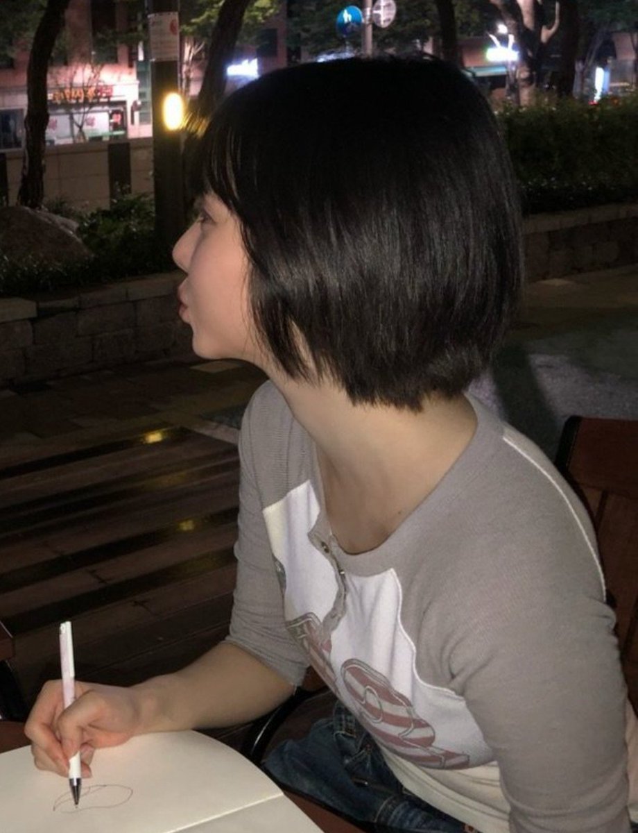 5T030's tweet photo. 길거리에있을것처럼굴지말라고
없을거잖아 https://t.co/trtc3kDSvk