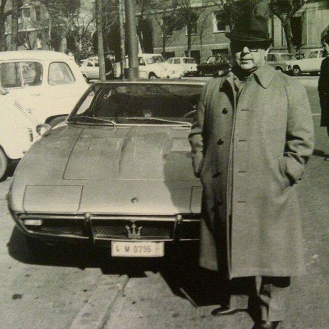 rebelwisdom0's tweet photo. Marcos Pérez Jiménez junto a su Maserati Ghibli en la ciudad de Madrid, 1971. https://t.co/K0fYomeT2e