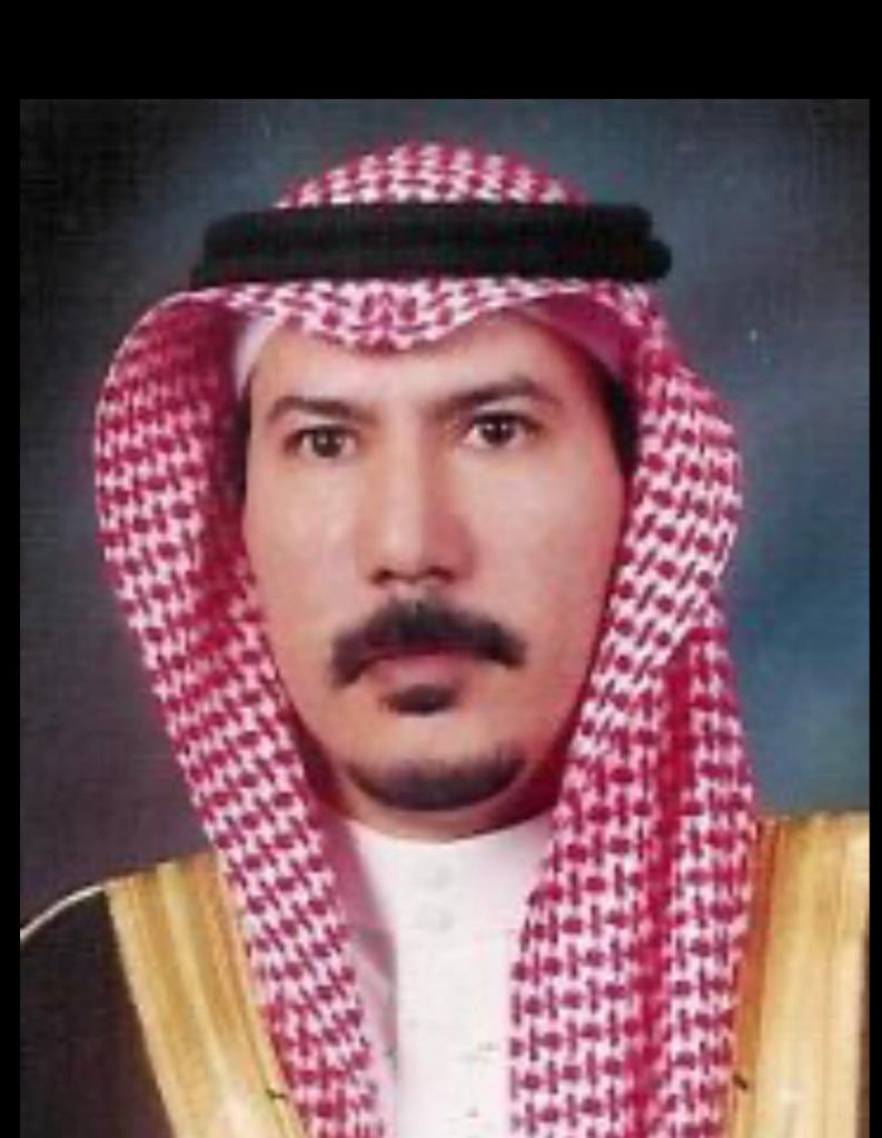 qubmans's tweet photo. مزاد ساجر للإبل.. قصة نجاح انطلقت قبل شارة البداية
تتجه أنظار ملاك وعشاق الإبل في المملكة وخارجها نحو مدينة #ساجر، التي تستعد لإطلاق "#مزاد_ساجر_للإبل" في الأول من أكتوبر المقبل. 
هذا الحدث المرتقب لم يعد مجرد موعد على الأجندة، بل أثبت نجاحه الفعلي قبل أن يبدأ، عاكسًا الرؤية السديدة والجهود الاستباقية المتكاملة لتنظيمه.
يقف وراء هذا التميز المبكر متابعة دقيقة وإشراف مباشر من رئيس مركز ساجر، #الشيخ_نايف_بن_متعب_بن__محيا، الذي حرص على تذليل كافة العقبات ورسم ملامح النجاح
 منذ اللحظات الأولى للفكرة. وتجلى هذا الاهتمام في صورة تكاتف وتعاون مثمر ومستمر مع كافة رؤساء الأجهزة الحكومية والمعنية في المنطقة، 
والذين يعملون بروح الفريق الواحد لضمان خروج المزاد بأبهى صورة تليق بمكانة الإبل وإرثها العريق.
إن المؤشرات تؤكد أن ساجر مؤهلة تمامًا لإنجاح هذا المهرجان الاقتصادي والثقافي الكبير؛ فهي تعد الوجهة الأشهر والأبرز لأهل الإبل ومحبيها. وتمتلك ساجر مقومات طبيعية واستراتيجية فريدة، بدءًا من مراعيها الخصبة الممتدة، وأراضيها الزراعية الغنية المنتجة لأجود أنواع الأعلاف، وصولاً إلى توافر المياه العذبة التي تشكل شريان الحياة لهذه الثروة.علاوة على ذلك، يمنح الموقع الجغرافي المتميز لمدينة ساجر —الذي يتوسط قلب المملكة العربية السعودية— ميزة تنافسية تجعلها نقطة التقاء مثالية وسهلة الوصول لكافة الملاك والمستثمرين من مختلف المناطق. وتكتمل هذه المنظومة بقوة شرائية عالية ومعهودة في المنطقة، مدعومة ببنية تحتية قوية ومرافق متكاملة قادرة على استيعاب الحشود وخدمة الزوار والمشاركين بكفاءة عالية.
إن مزاد ساجر للإبل في الأول من أكتوبر ليس مجرد سوق للبيع والشراء، بل هو تظاهرة وطنية تعزز الموروث الشعبي، وتنطلق من أرض جهزت كل أسباب التميز، لتعلن للعالم أن النجاح في ساجر هو نقطة البداية دائماً