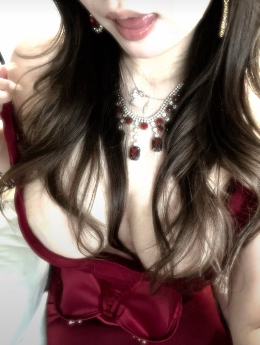 TraciRobin28919's tweet photo. 真的好想拥有一个固定跑友，又不好意思在现实中找…  怎么办，在线等，（有人可以dd嘛？） #炮友 https://t.co/YuvN8OY5Yd