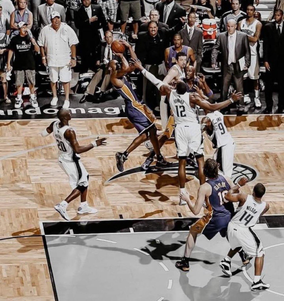 MambaArchives's tweet photo. This Photo Is So COLD🥶 https://t.co/DlZx838MSp