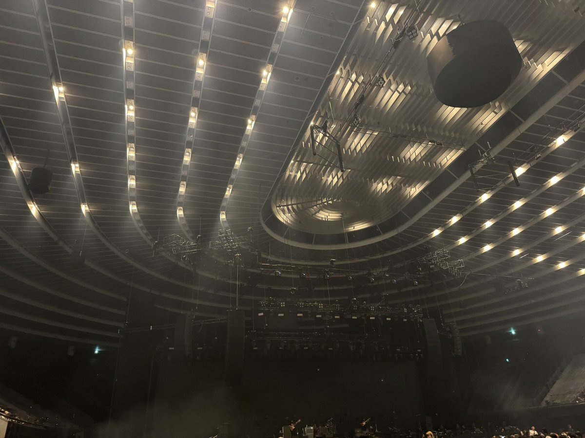 babyaction2011's tweet photo. SCANDAL 20th Anniversary Live “Chapter 20”
20年の集大成、最高だった！
瞬間センチメンタル、少女S、HARUKAZE、夜明けの流星群と当時の思い出が蘇って凄かった！
あの時制服で歌ってた4人が今の格好で歌ってるのが感慨深かった

10年後に30周年ライブがある事を祈って🙏
#SCANDAL
#Chapter20 https://t.co/SoUKgoY7eb