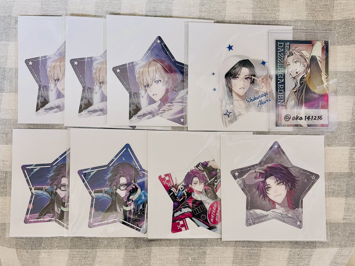 aka141216's tweet photo. 【交換】
にじさんじ　VOLTACTION 4th Anniversary 4周年 ヴォルタ
チェキカード、オンラインショップ特典 星型カード

譲…1.2枚目
求…3.4枚目

郵送交換希望です。
お気軽にお声掛け下さいませ。 https://t.co/JEb1ybXeeb