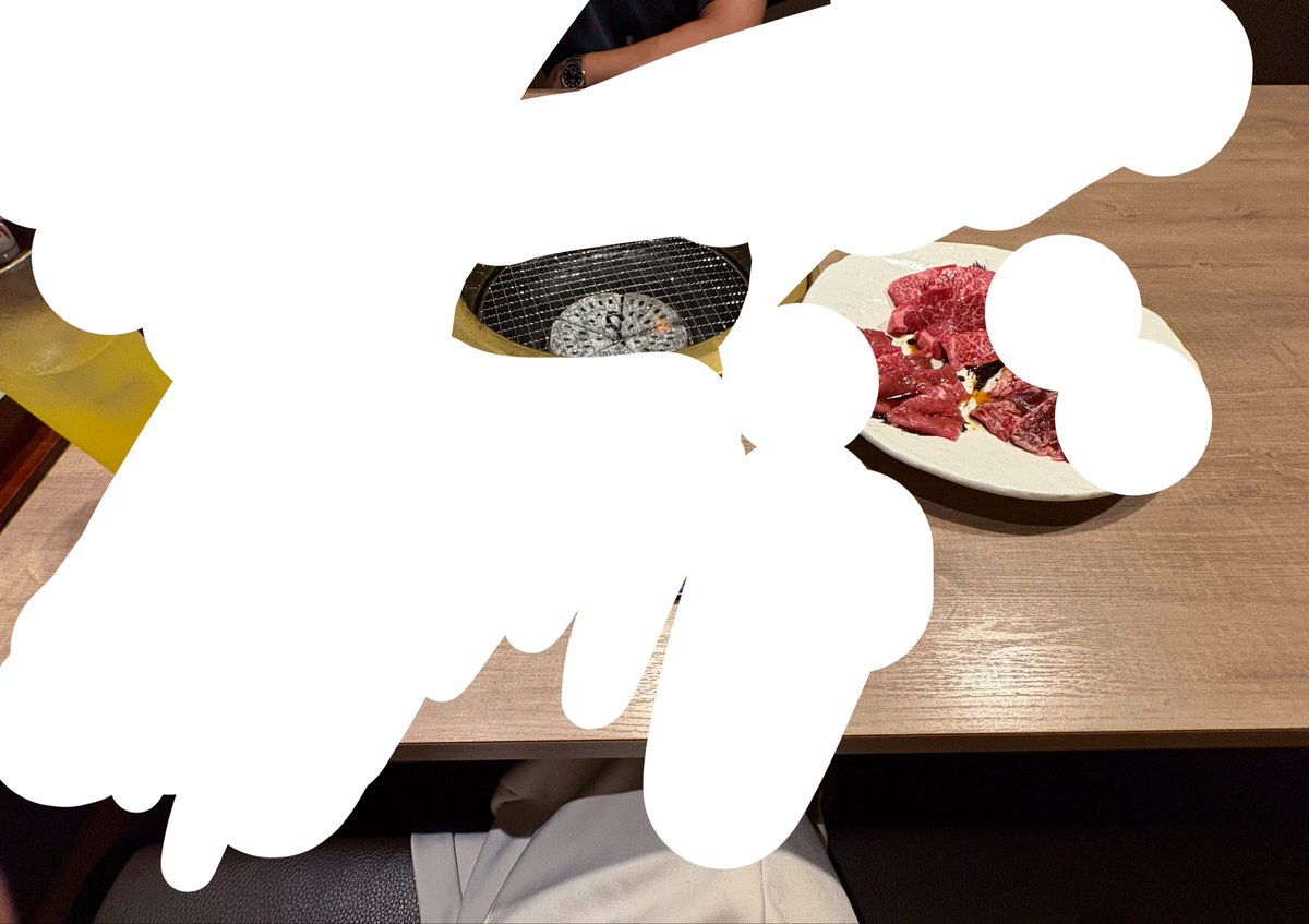 znyan__'s tweet photo. バレそうだからいろんなのかくしてるけどご飯食べさせてもらった>ᴗ< https://t.co/WOxNON5ZsM